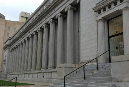 Aussie law firm makes ASX debut